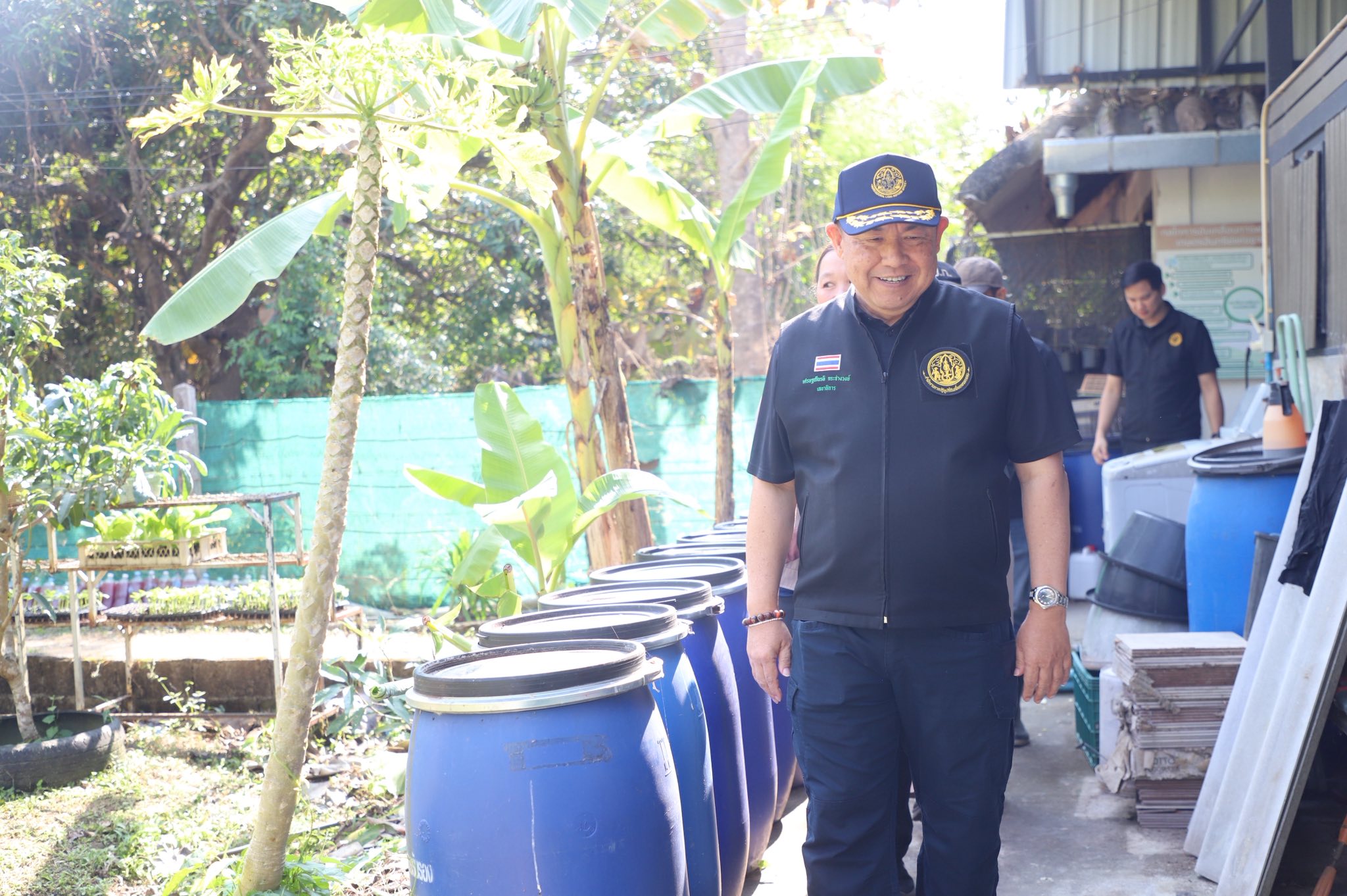 title - ”พลิกโฉมเกษตรกรสู่ผู้ประกอบการ“ ส.ป.ก.ลำพูน โชว์ความสำเร็จเกษตรอินทรีย์ครบวงจร ตั้งแต่แปลงปลูกสู่ตลาดพรีเมียม!!